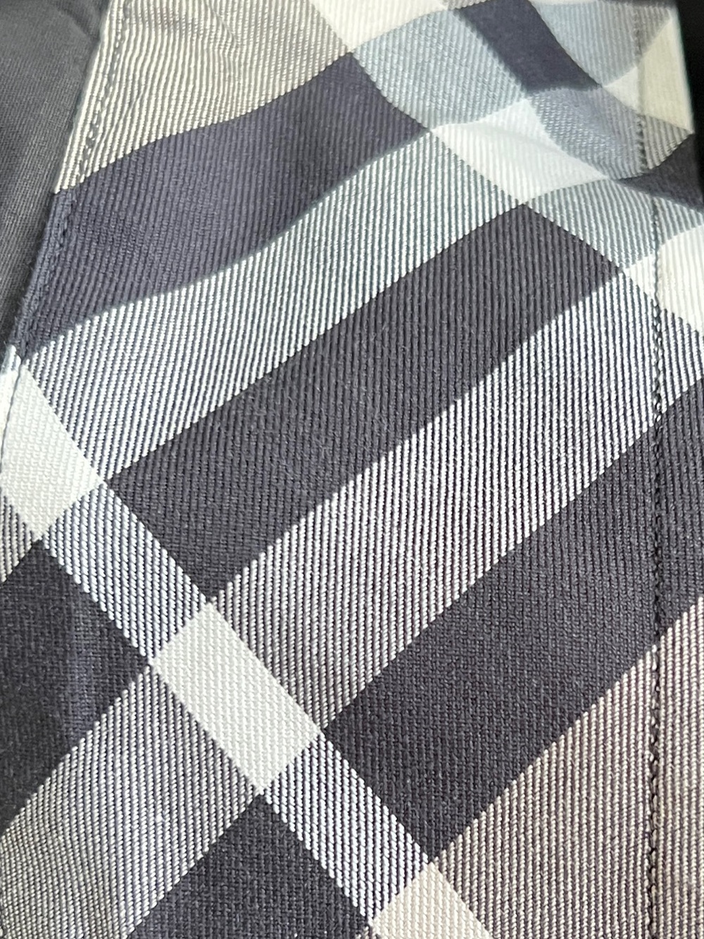 BURBERRY LONDON CHECK WOMEN’S BUTTON DOWN SHIRT, BLACK, NWT. - Picture 7 of 13
